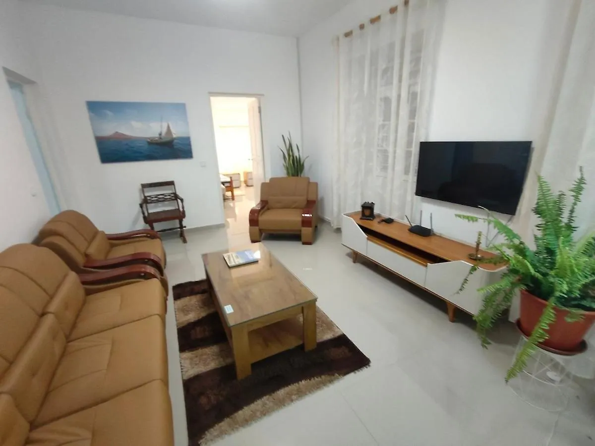 Vivenda Paraiso, Charming House On The Plateau Praia 0*,