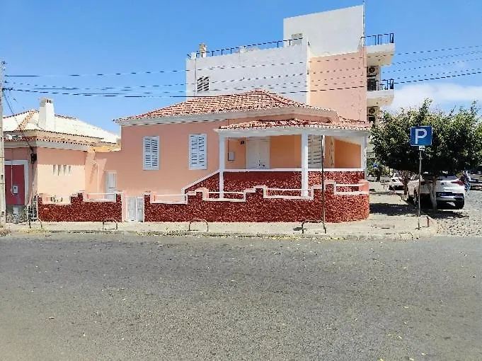 Vivenda Paraiso, Charming House On The Plateau Praia