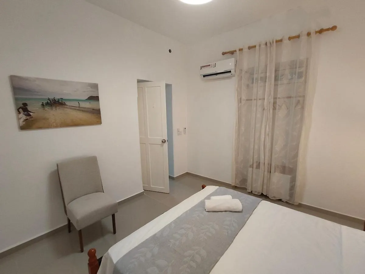 Vivenda Paraiso, Charming House On The Plateau Praia Villa